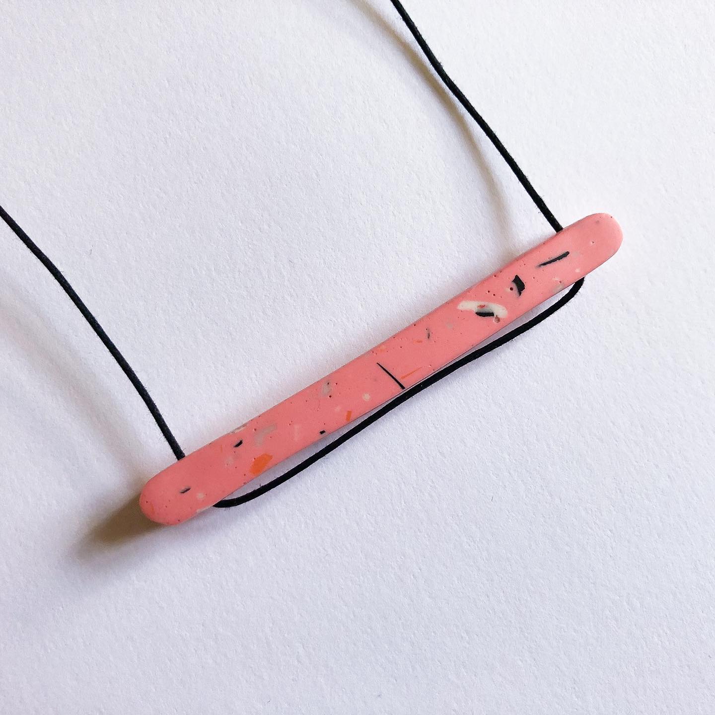 TERRAZZO BAR NECKLACE