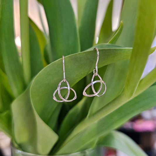 TRIQUETRA DANGLE EARRINGS