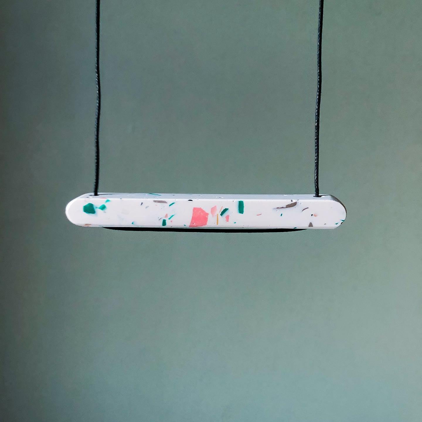 TERRAZZO BAR NECKLACE