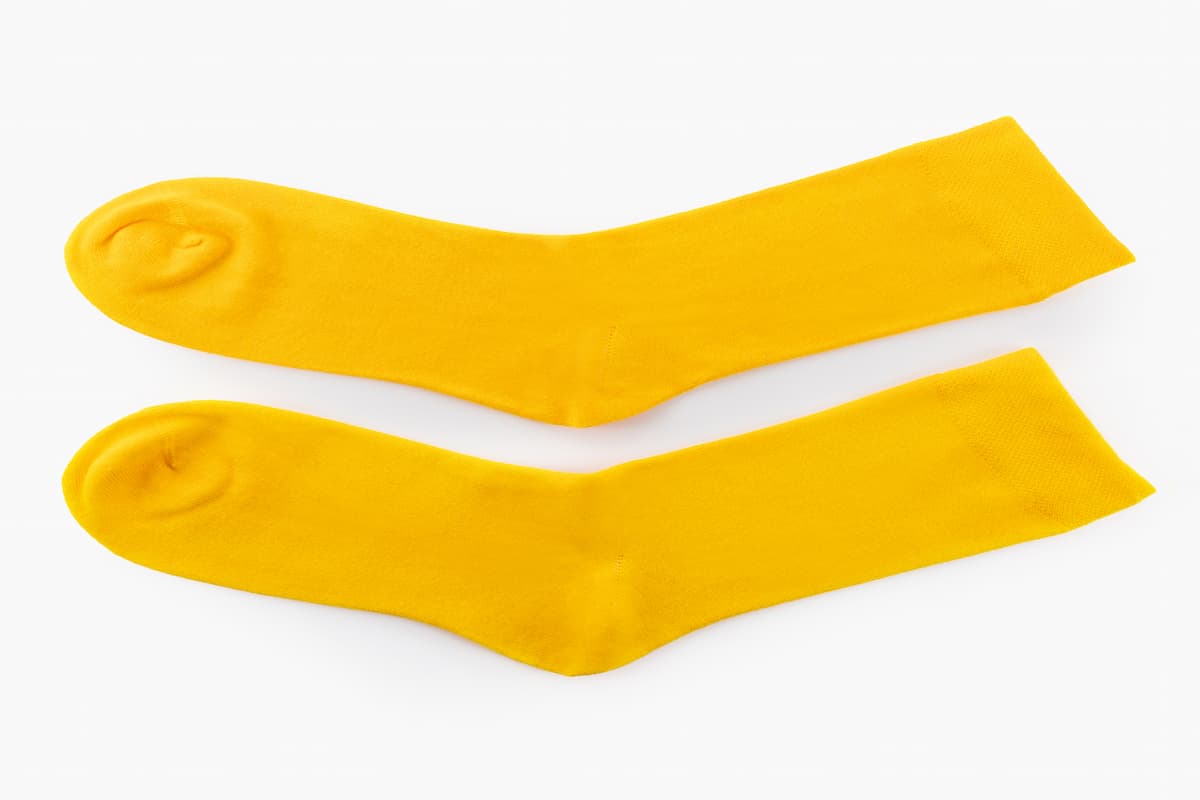 MUSTARD YELLOW CALF LENGTH BAMBOO SOCKS