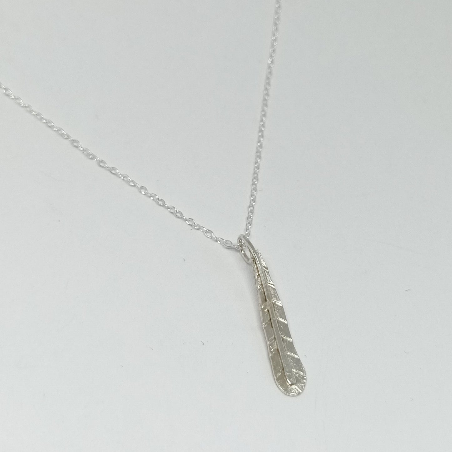 FEATHER SINGLE PENDANT