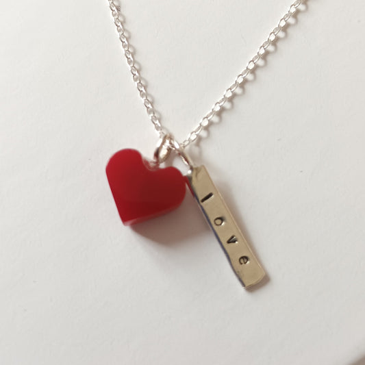 RED FLAT HEART TAG NECKLACE