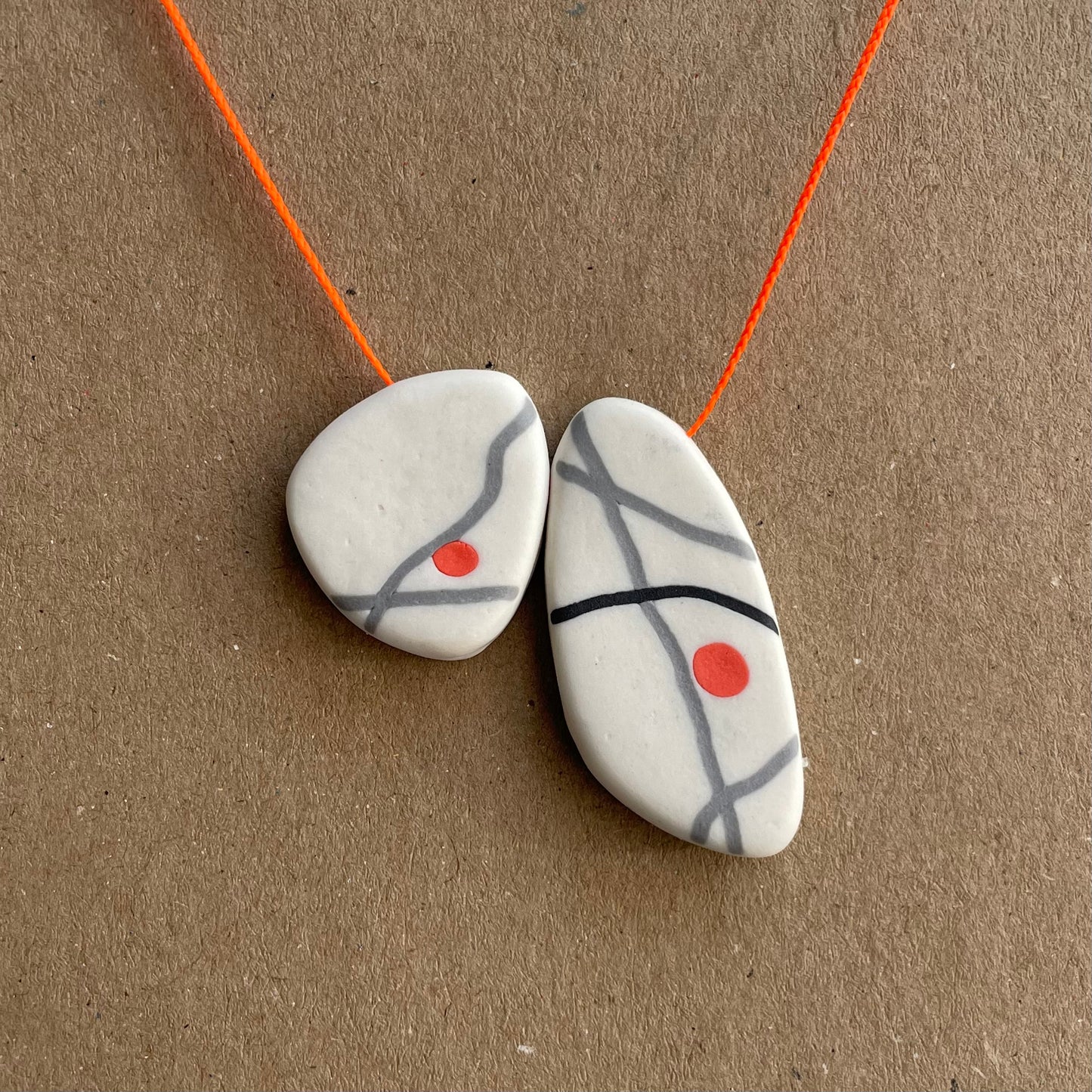 DOUBLE BEAD PEBBLE NECKLACE