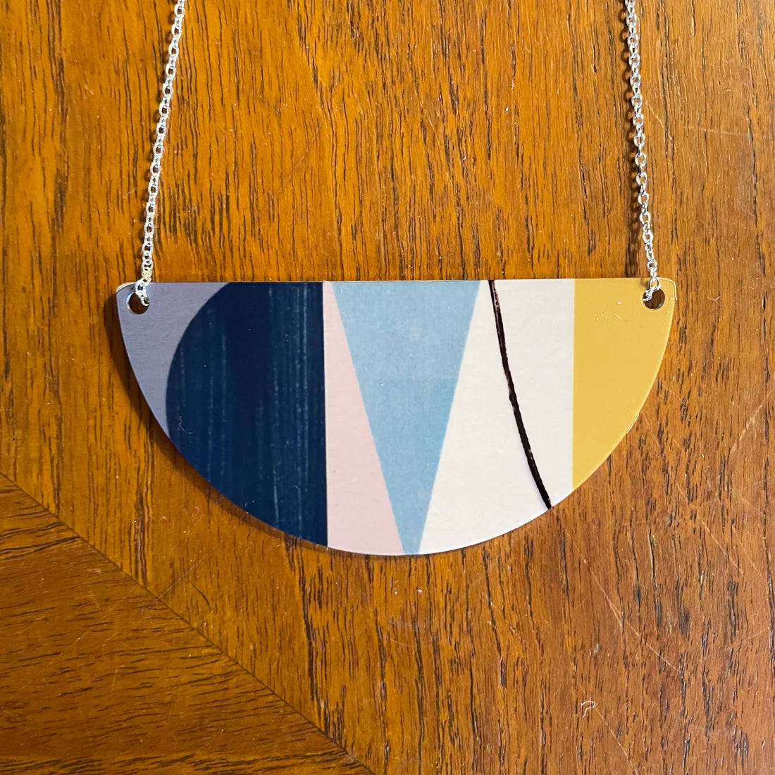 HARBOUR ARC NECKLACE