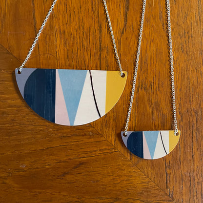 HARBOUR ARC NECKLACE