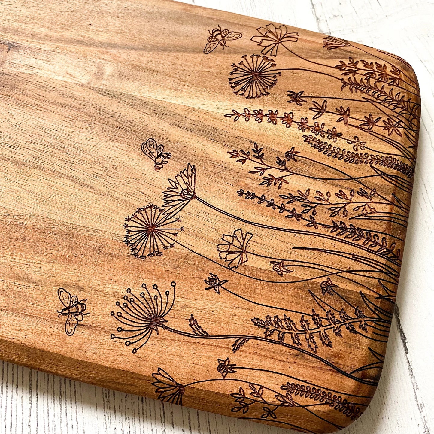 ACACIA CHOPPING BOARD