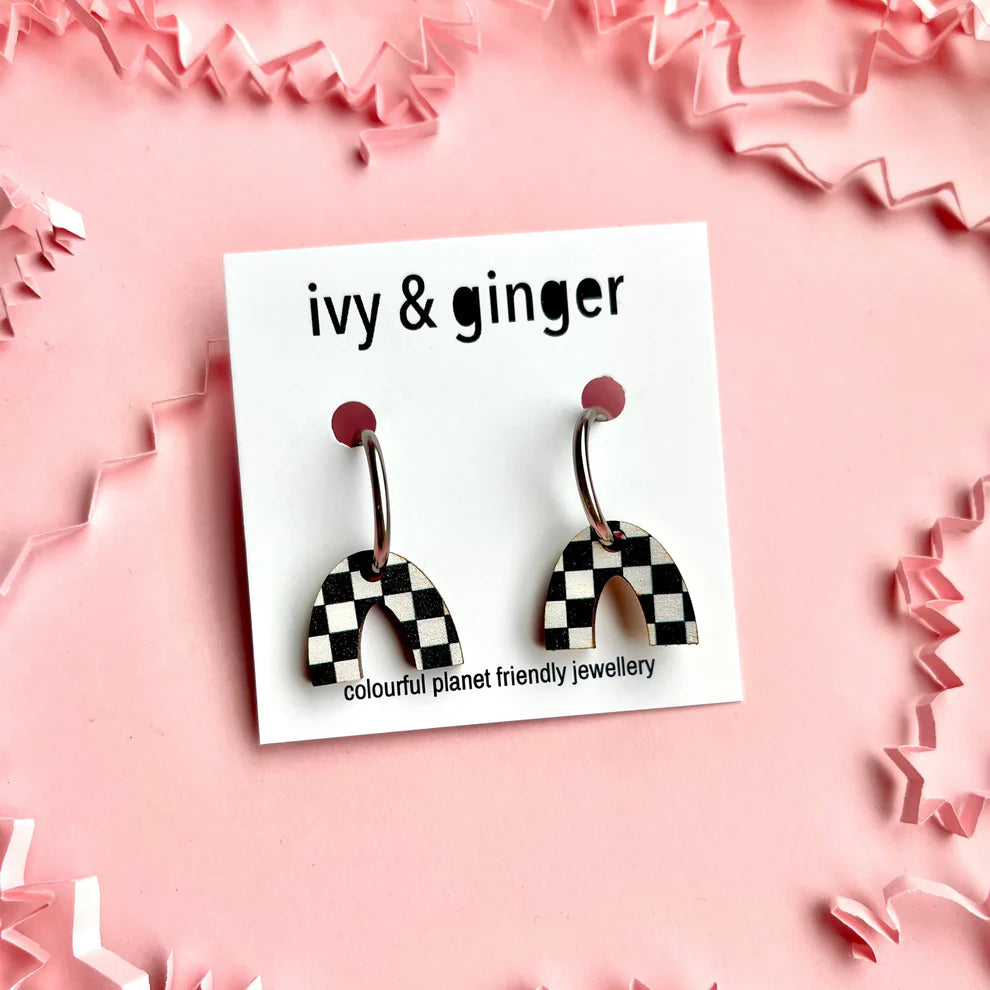 CHECKERBOARD PRINT ARCH DROP STUDS